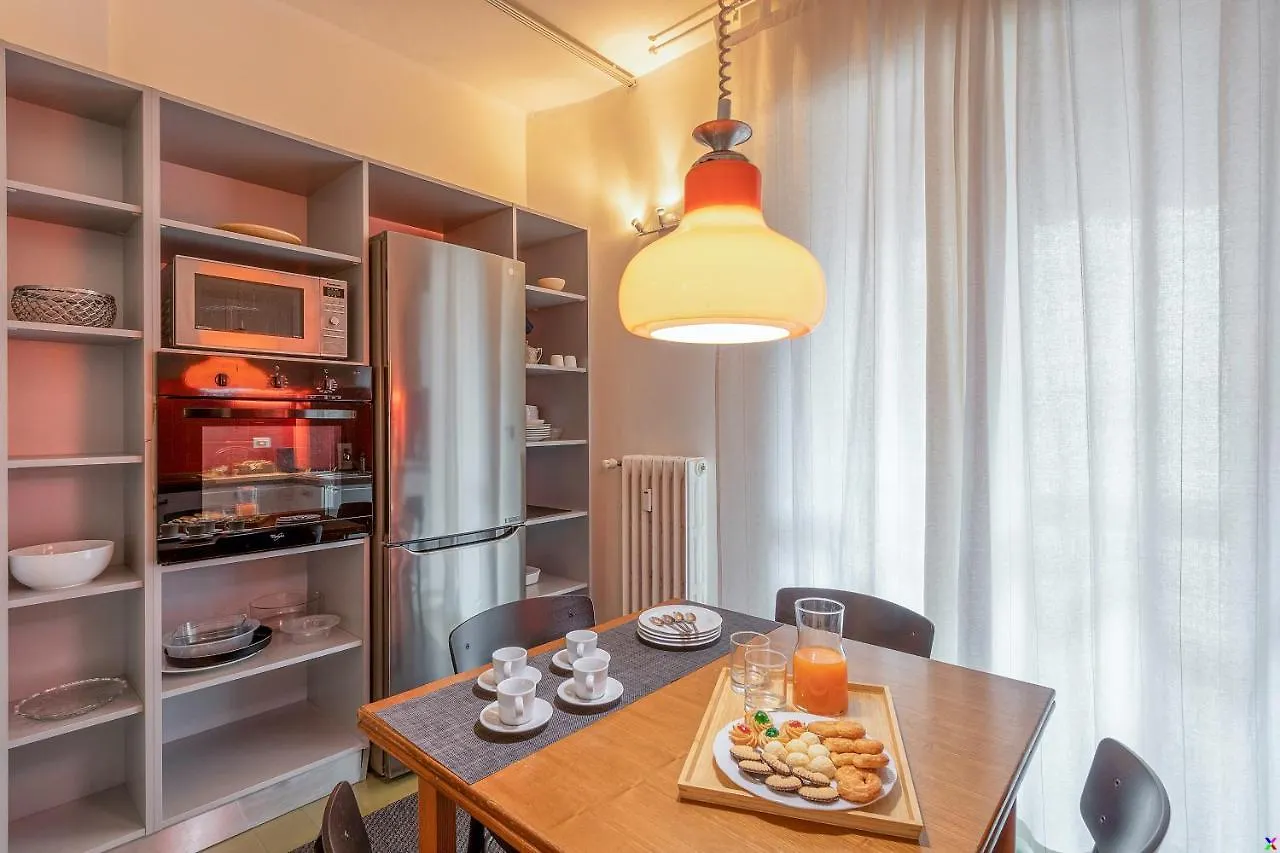 Bnbutler - Cesare Brivio, 21 - Ampio E Luminoso Milano
