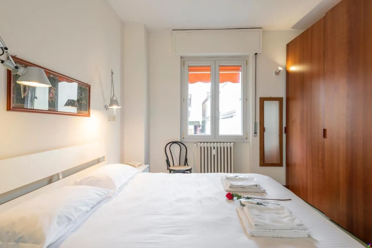 Bnbutler - Cesare Brivio, 21 - Ampio E Luminoso Milano
